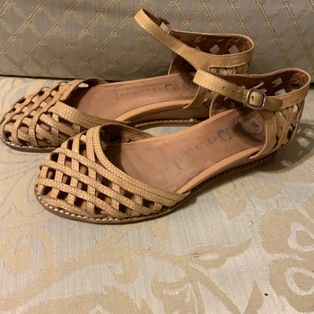 Jeffery Canpbell lattice sliver wedge
